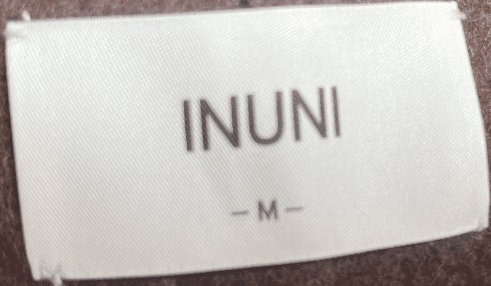 INUNI woven brand and size label